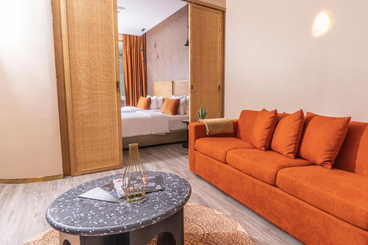 The House Hotel Al Khiran Buitenkant foto