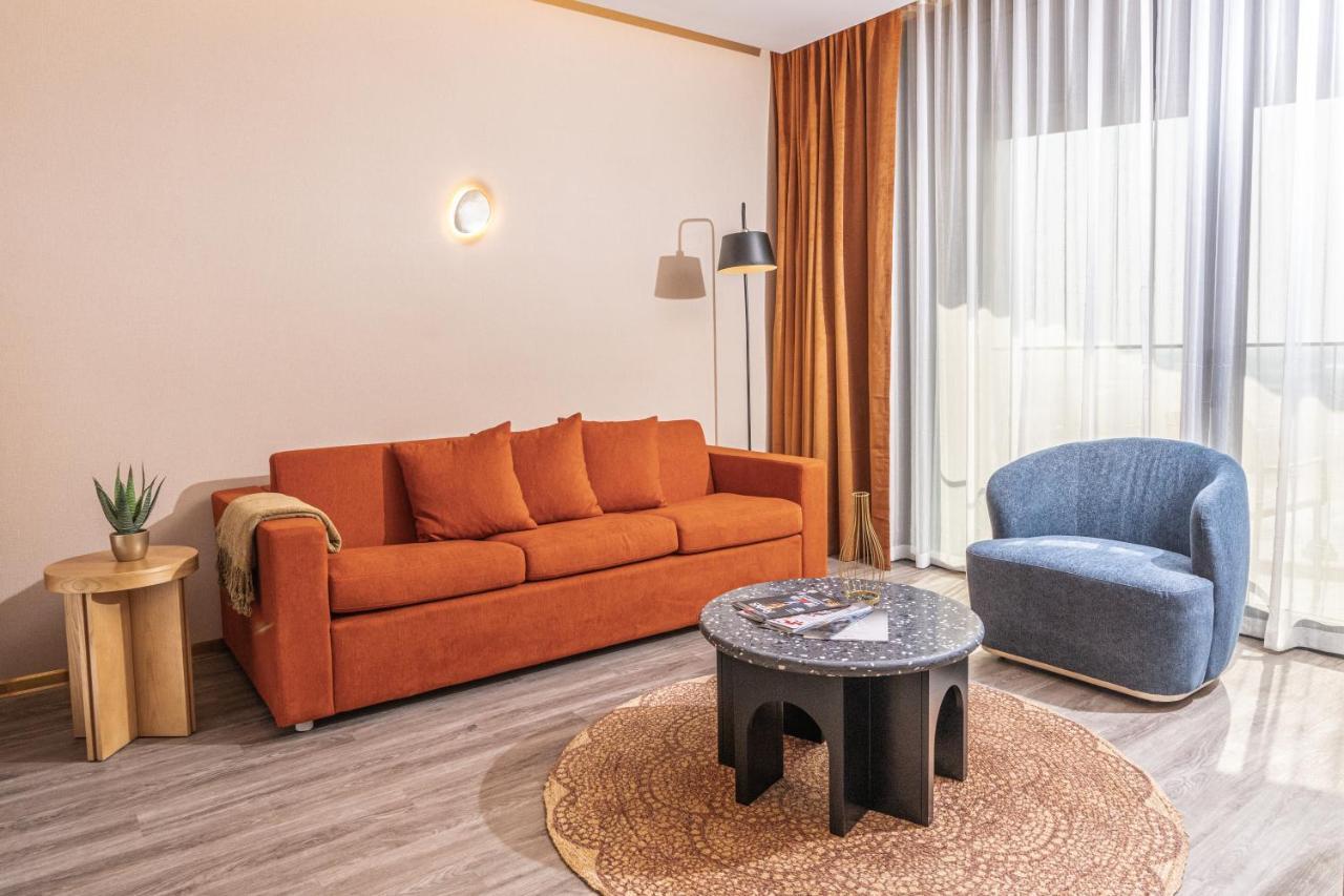 The House Hotel Al Khiran Buitenkant foto